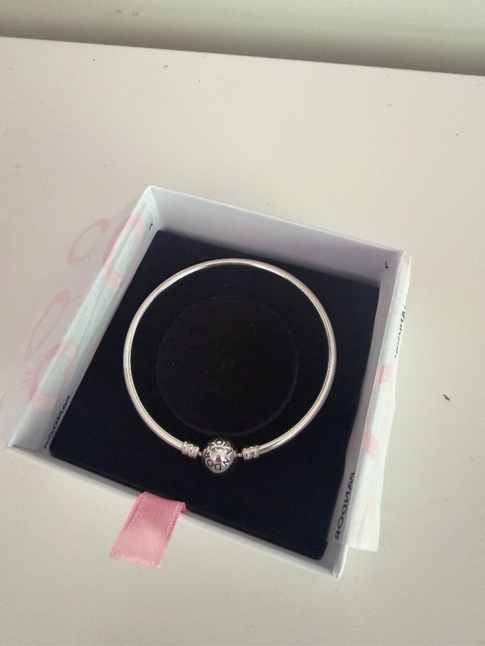 Pandora Logo Heart Clasp Sterling Silver Bangle 7.5" Medium NEVER WORN